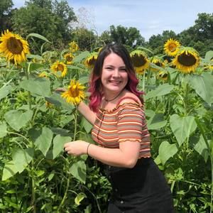 Meet your Posher, Lilly